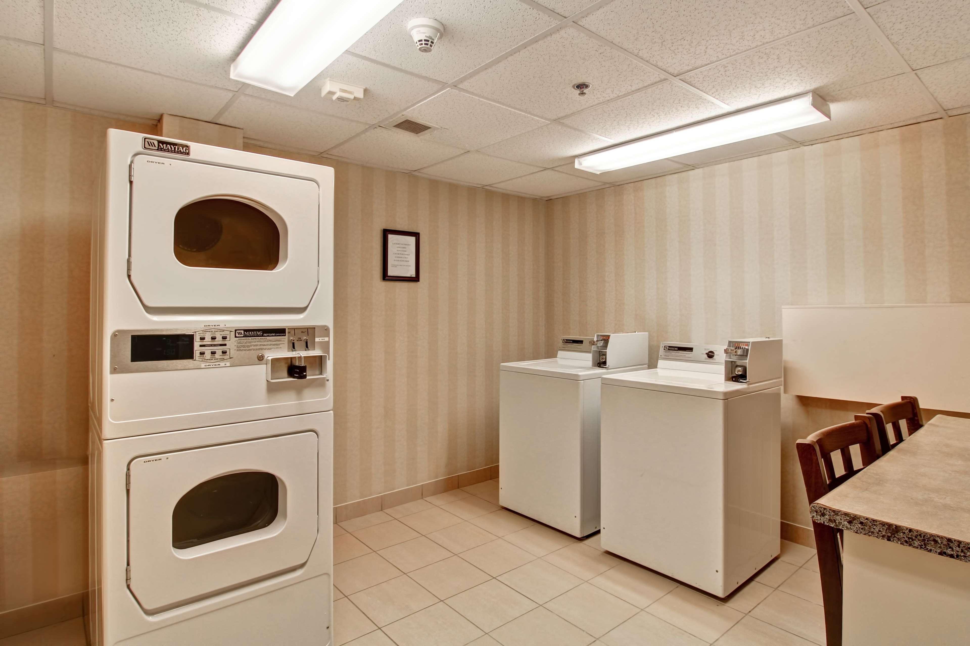 Homewood Suites By Hilton Toronto Mississauga Ngoại thất bức ảnh