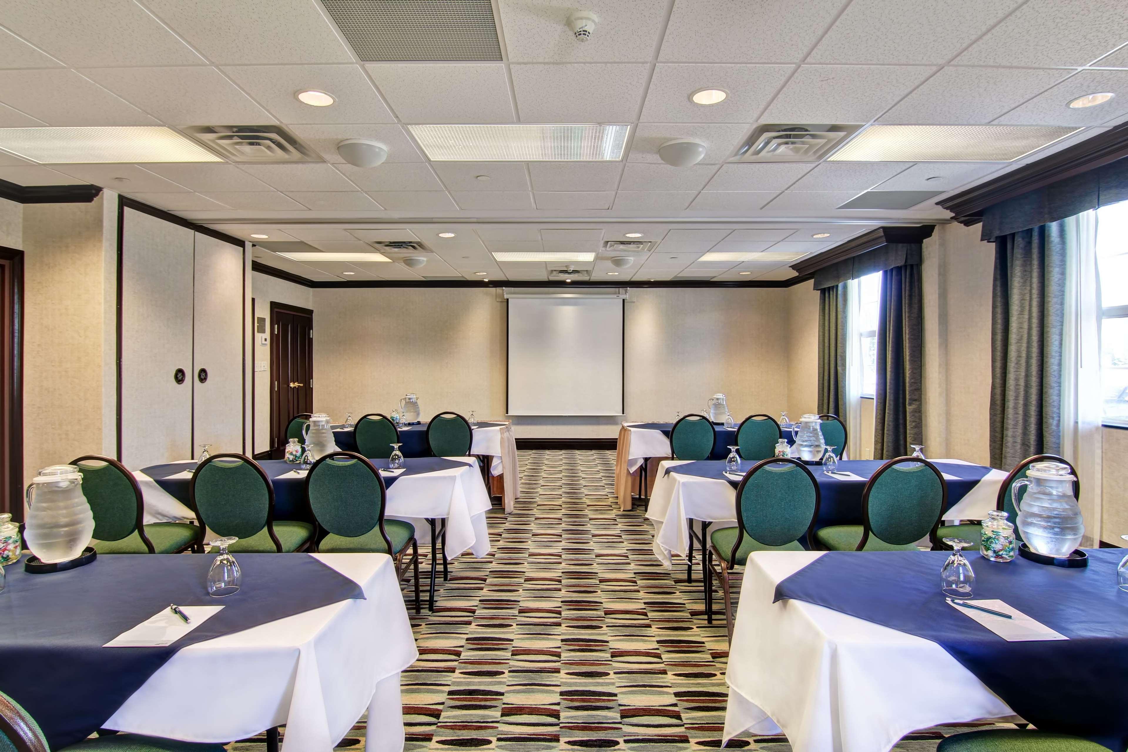 Homewood Suites By Hilton Toronto Mississauga Ngoại thất bức ảnh