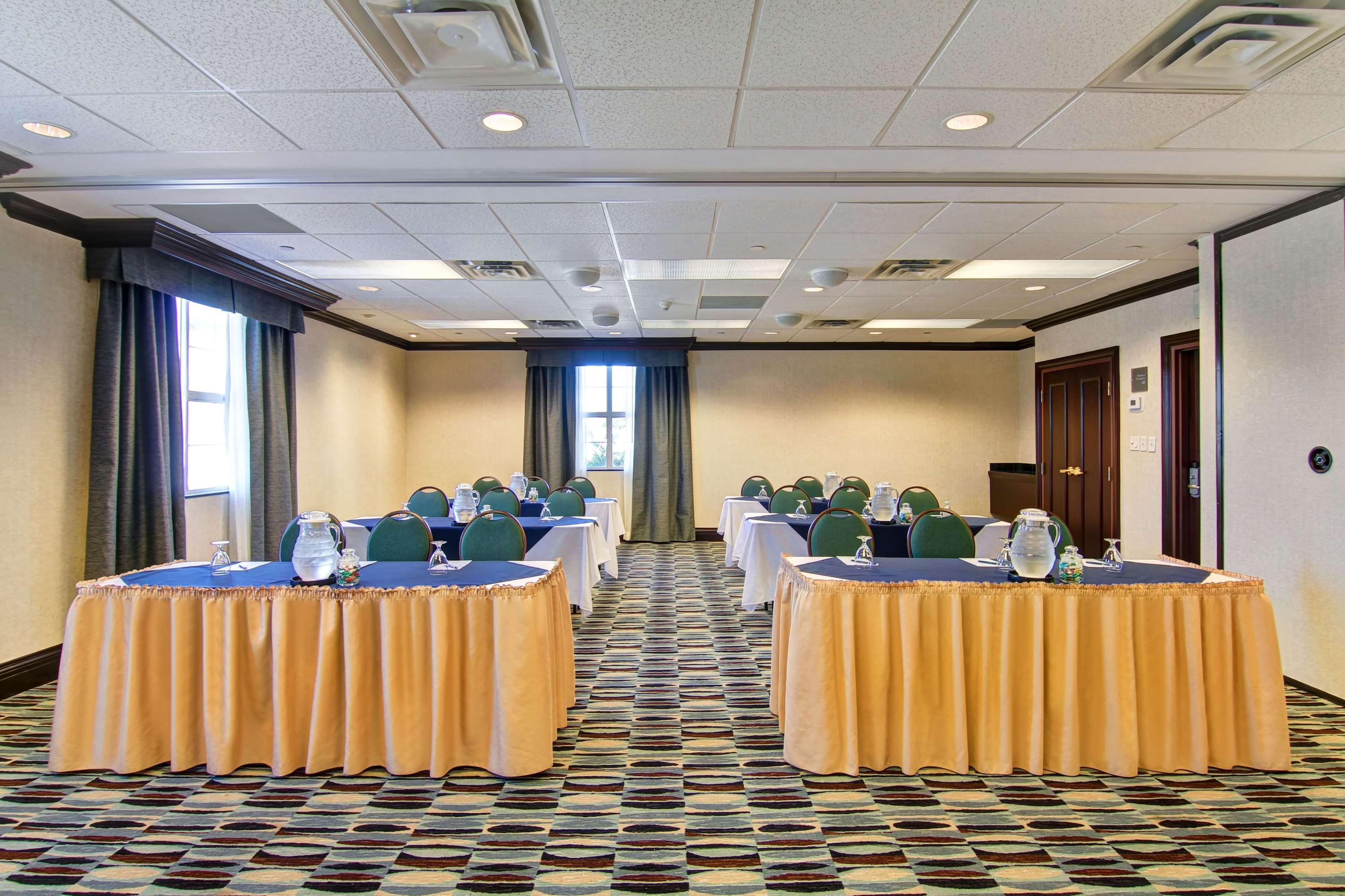 Homewood Suites By Hilton Toronto Mississauga Ngoại thất bức ảnh