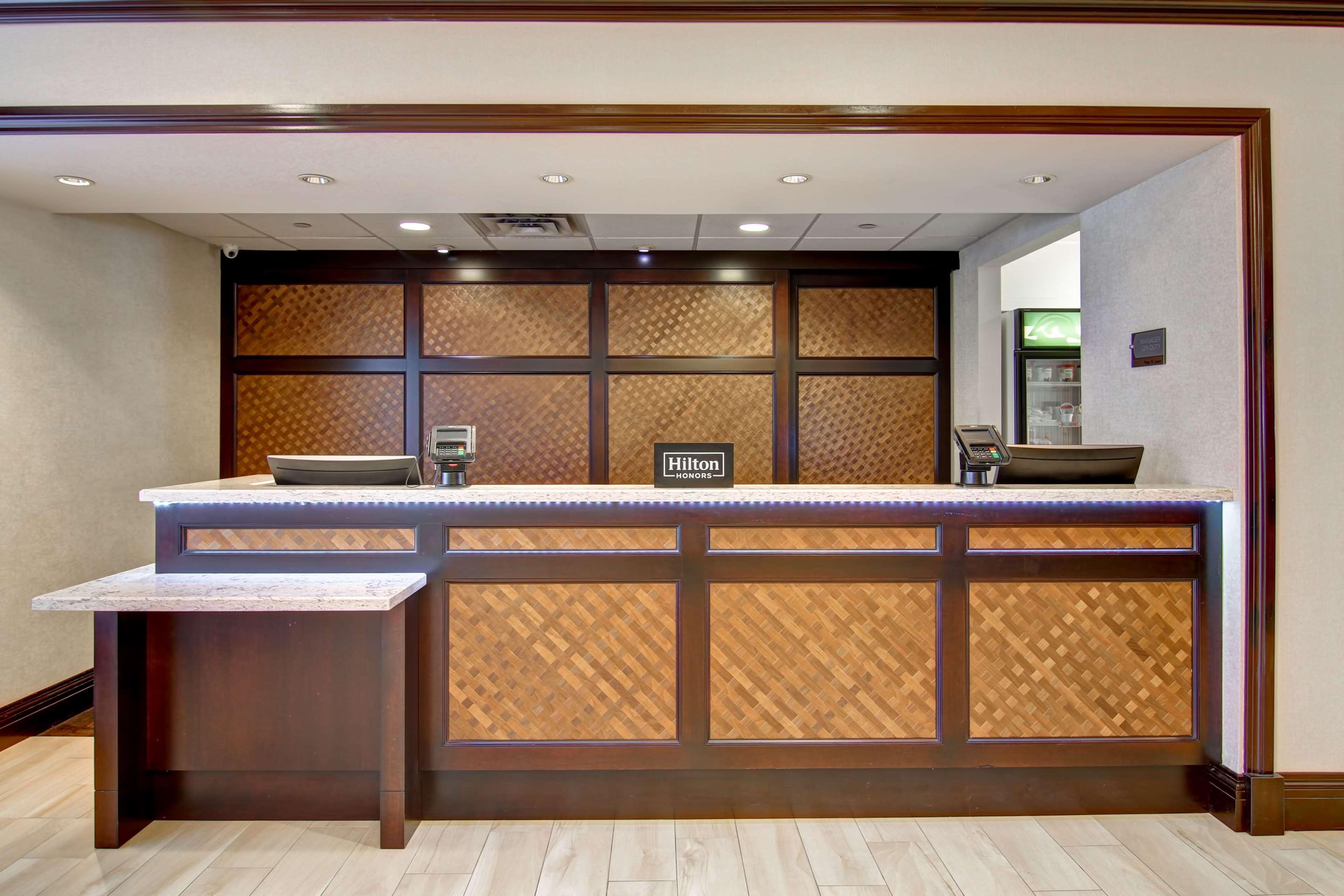 Homewood Suites By Hilton Toronto Mississauga Ngoại thất bức ảnh