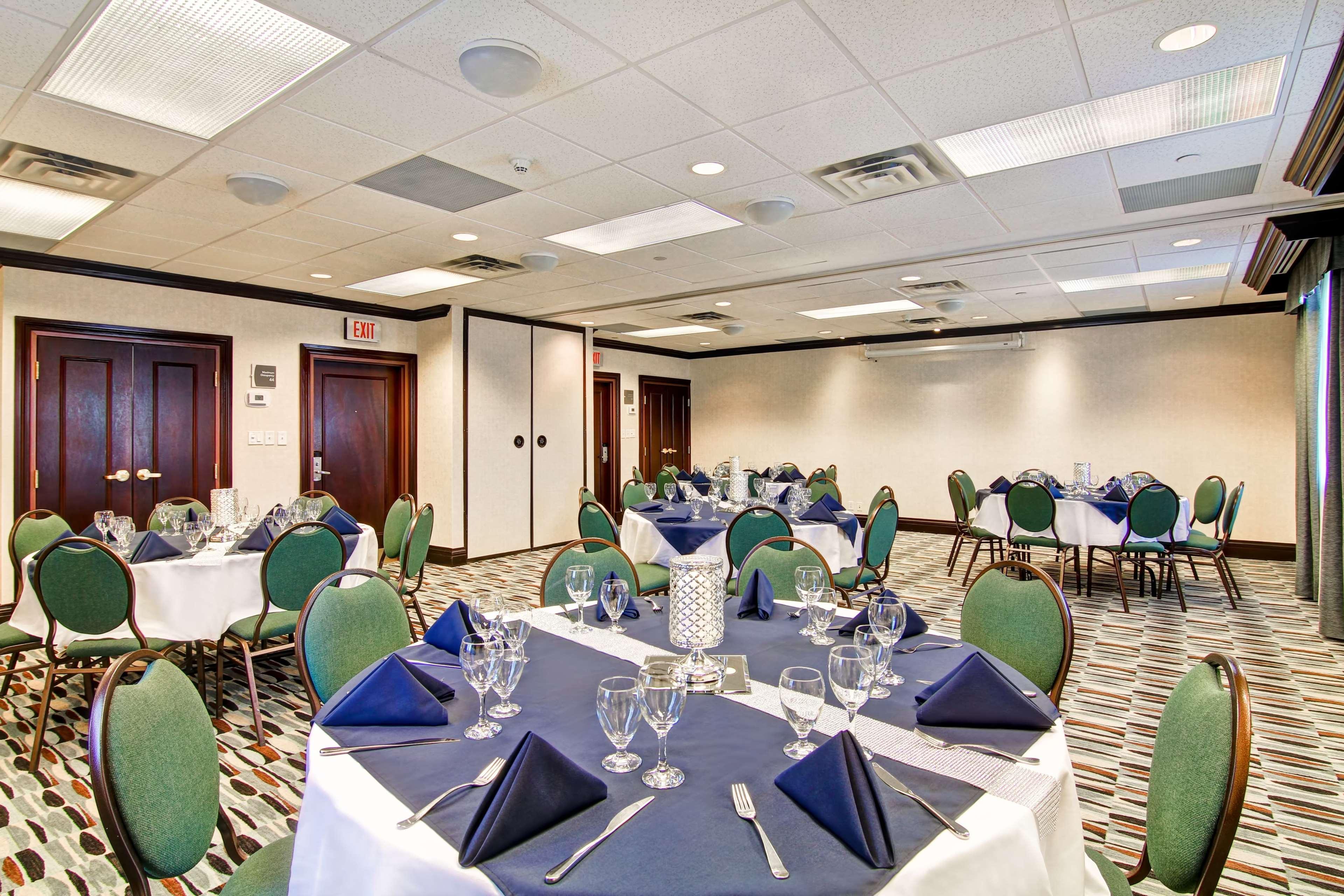 Homewood Suites By Hilton Toronto Mississauga Ngoại thất bức ảnh