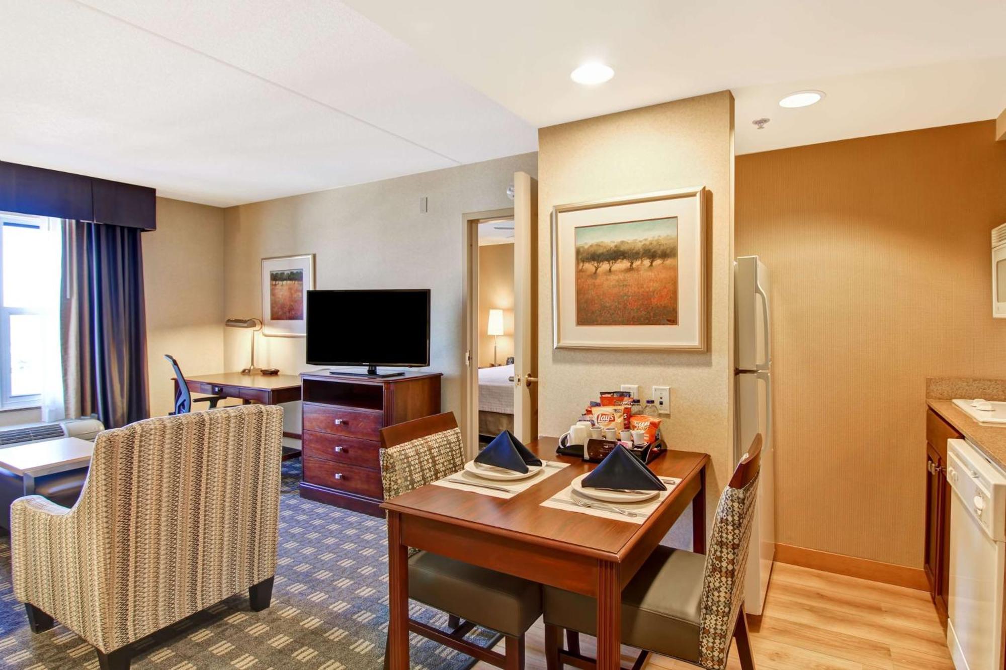 Homewood Suites By Hilton Toronto Mississauga Ngoại thất bức ảnh
